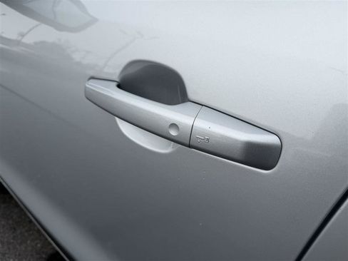 Used 2017 Jaguar F-PACE S image 14