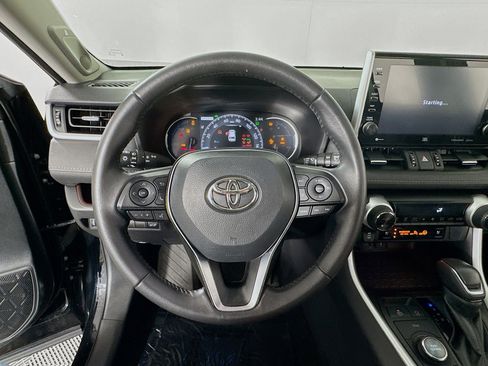 Used 2022 Toyota RAV4 Limited image 13