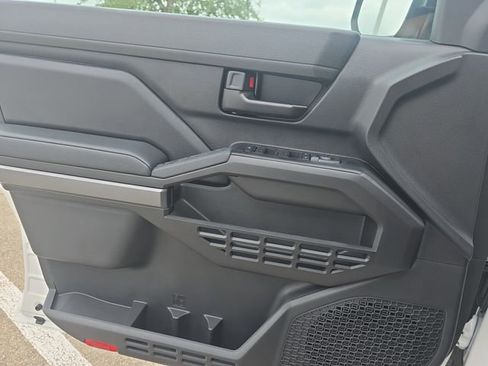 New 2026 Toyota Tacoma SR5 image 25