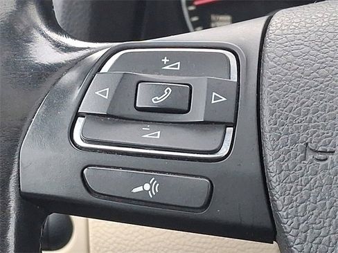 Used 2013 Volkswagen Eos Komfort image 15