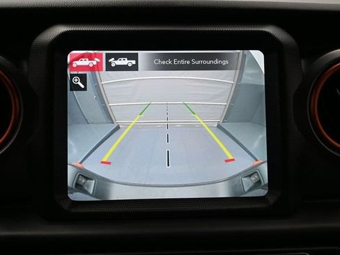 Used 2021 Jeep Gladiator Mojave AWD/4WD image 41