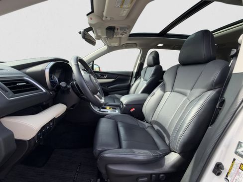 Certified 2022 Subaru Ascent Limited w/ Technology Package image 17