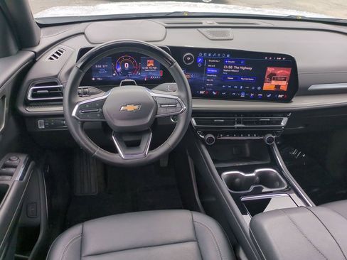 Used 2024 Chevrolet Traverse LT w/ Enhanced Driving Package image 23