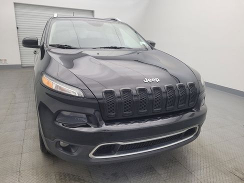 Used 2018 Jeep Cherokee Limited image 14
