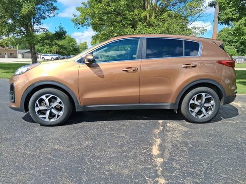 Used 2020 Kia Sportage LX w/ LX Popular Package FWD image 3