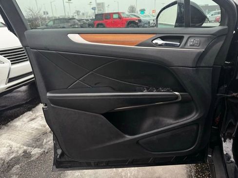 Used 2019 Lincoln MKC Select w/ Select Plus Package image 13