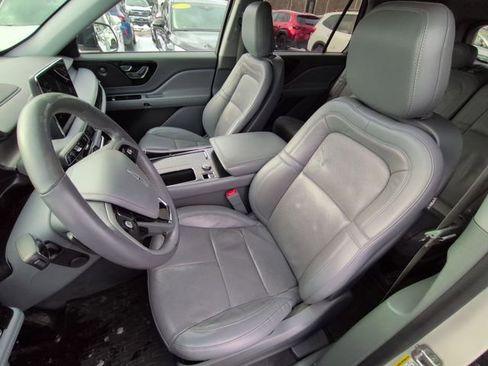 Used 2020 Lincoln Aviator Reserve w/ Elements Package Plus AWD/4WD image 8
