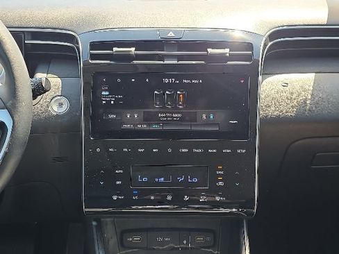 Used 2022 Hyundai Tucson Limited FWD image 15