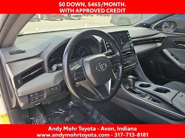 Used 2019 Toyota Avalon XLE w/ Moonroof Package FWD image 9