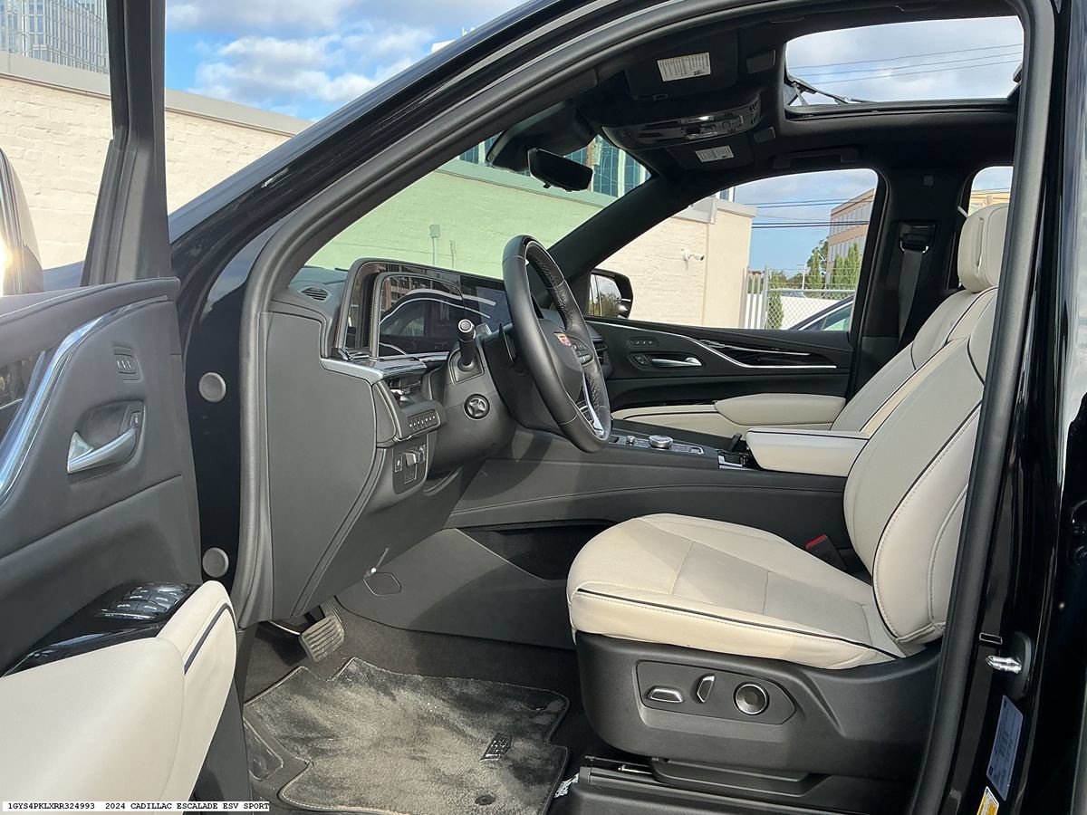 Used 2024 Cadillac Escalade ESV Sport w/ LPO, ONYX Package AWD/4WD image 8