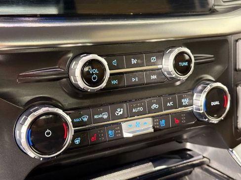 Used 2022 Ford F150 Lariat w/ Equipment Group 502A High image 16