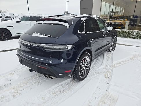 Used 2023 Porsche Macan S w/ Sport Chrono Package image 5