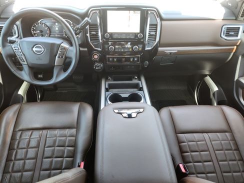 Used 2024 Nissan Titan Platinum Reserve w/ Moonroof Package AWD/4WD image 9
