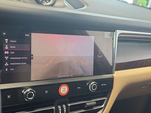 New 2026 Porsche Macan AWD/4WD image 17