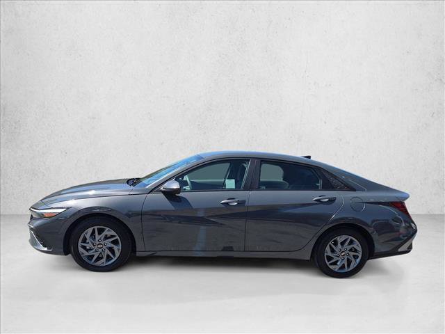 Used 2024 Hyundai Elantra SEL FWD image 9