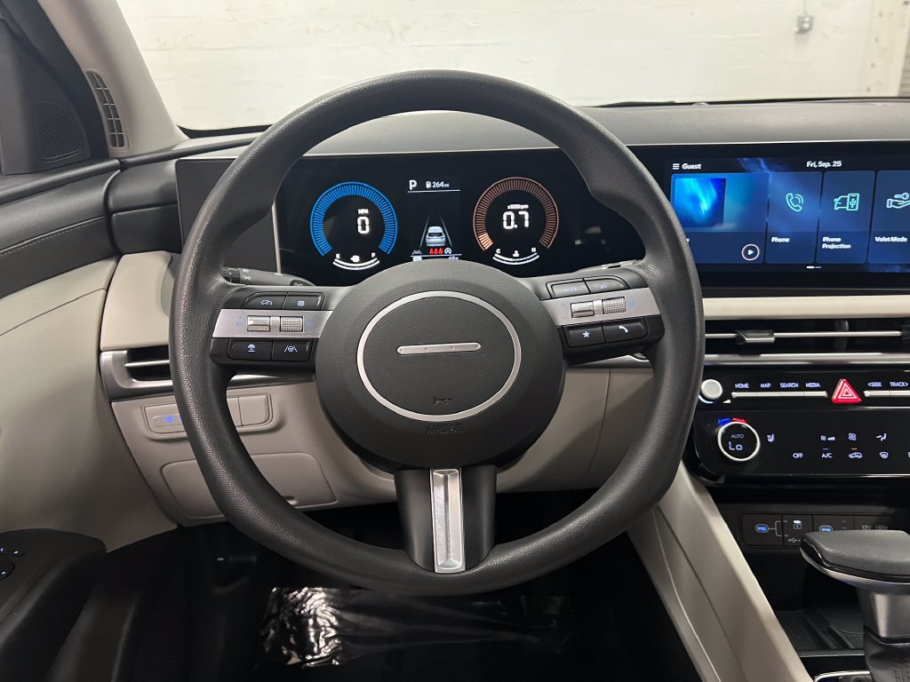 Used 2025 Hyundai Tucson SEL FWD image 15