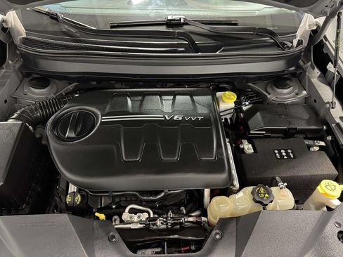 Used 2022 Jeep Cherokee Trailhawk w/ Premium Leather Package AWD/4WD image 35