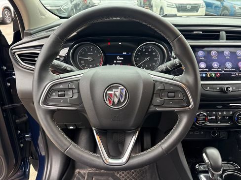 Used 2022 Buick Encore GX Select FWD image 17