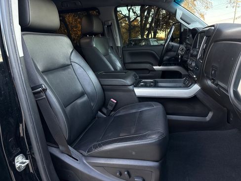 Used 2019 Chevrolet Silverado 2500 LTZ w/ Duramax Plus Package image 17