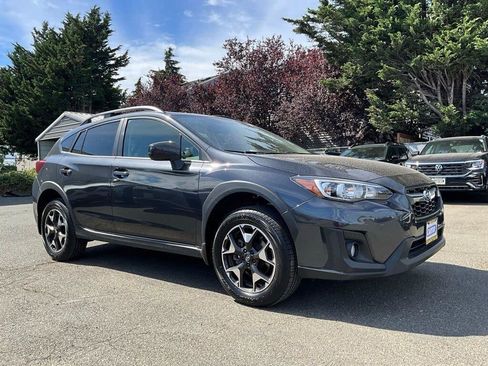 Used 2019 Subaru Crosstrek 2.0i Premium w/ Moonroof Package AWD/4WD image 2