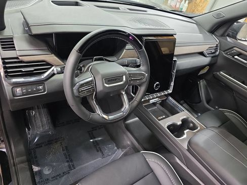New 2026 GMC Acadia Denali w/ Super Cruise Package AWD/4WD image 18