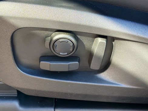 New 2026 Land Rover Defender 110 S image 22