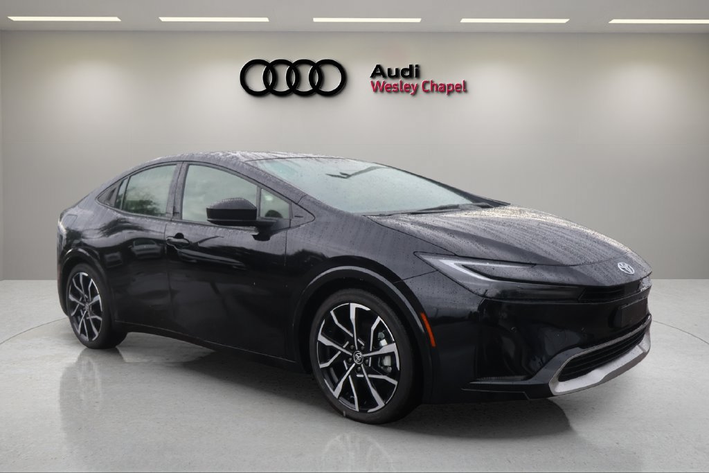 Used 2026 Toyota Prius Plug-In Hybrid FWD image 7