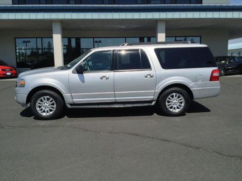 Used 2014 Ford Expedition EL XLT AWD/4WD image 2