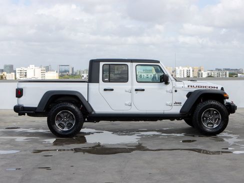 Used 2020 Jeep Gladiator Rubicon w/ Trailer Tow Package image 5