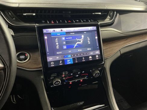 Used 2023 Jeep Grand Cherokee Summit w/ Luxury Tech Group V image 29