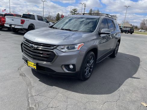 Used 2019 Chevrolet Traverse RS w/ LPO, 'HIT The Road' Package image 4