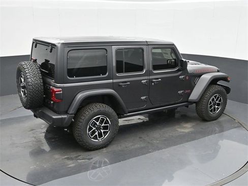 Used 2024 Jeep Wrangler Unlimited Rubicon w/ Technology Group image 29