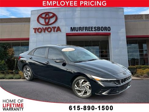 Used 2024 Hyundai Elantra Limited image 1