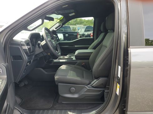 Used 2025 Ford F150 STX RWD image 17
