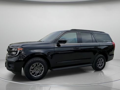 Certified 2025 Ford Expedition Active image 13