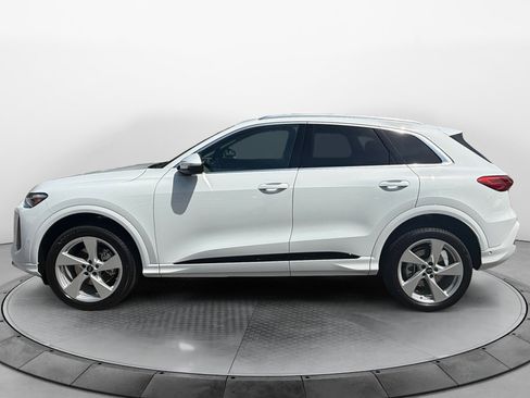 New 2026 Audi Q5 Premium AWD/4WD image 4