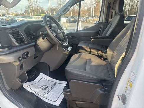 Used 2023 Ford Transit 350 XLT image 7