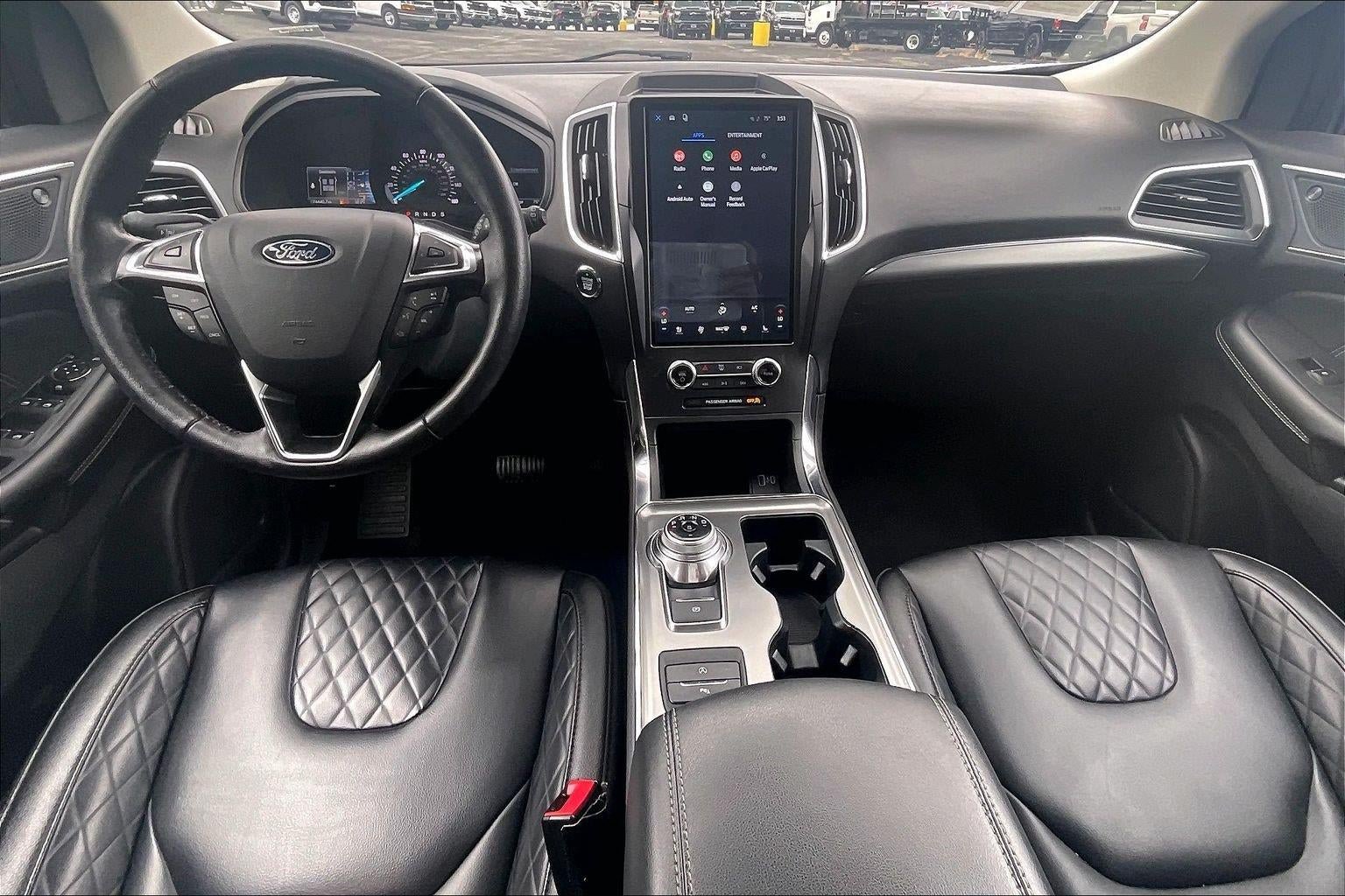 Used 2024 Ford Edge Titanium AWD/4WD image 16