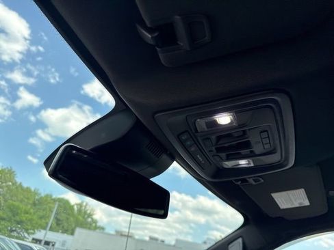 Used 2024 GMC Sierra 3500 Denali AWD/4WD image 47