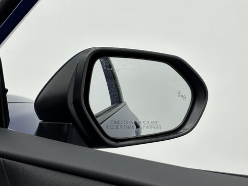 Used 2025 Toyota Camry LE image 33