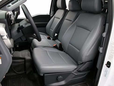 New 2025 Ford F550 4x4 Supercab Super Duty image 9