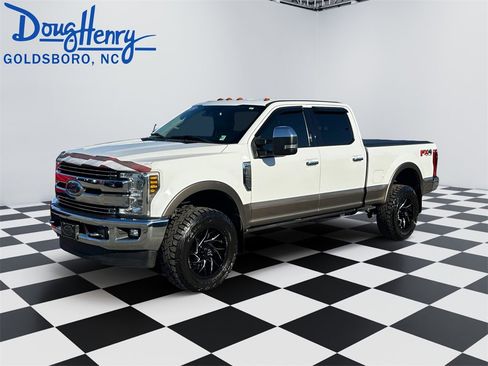 Used 2019 Ford F250 Lariat w/ Lariat Ultimate Package image 1