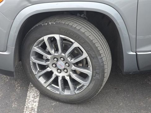 Used 2023 GMC Acadia Denali w/ Denali Ultimate Package image 27