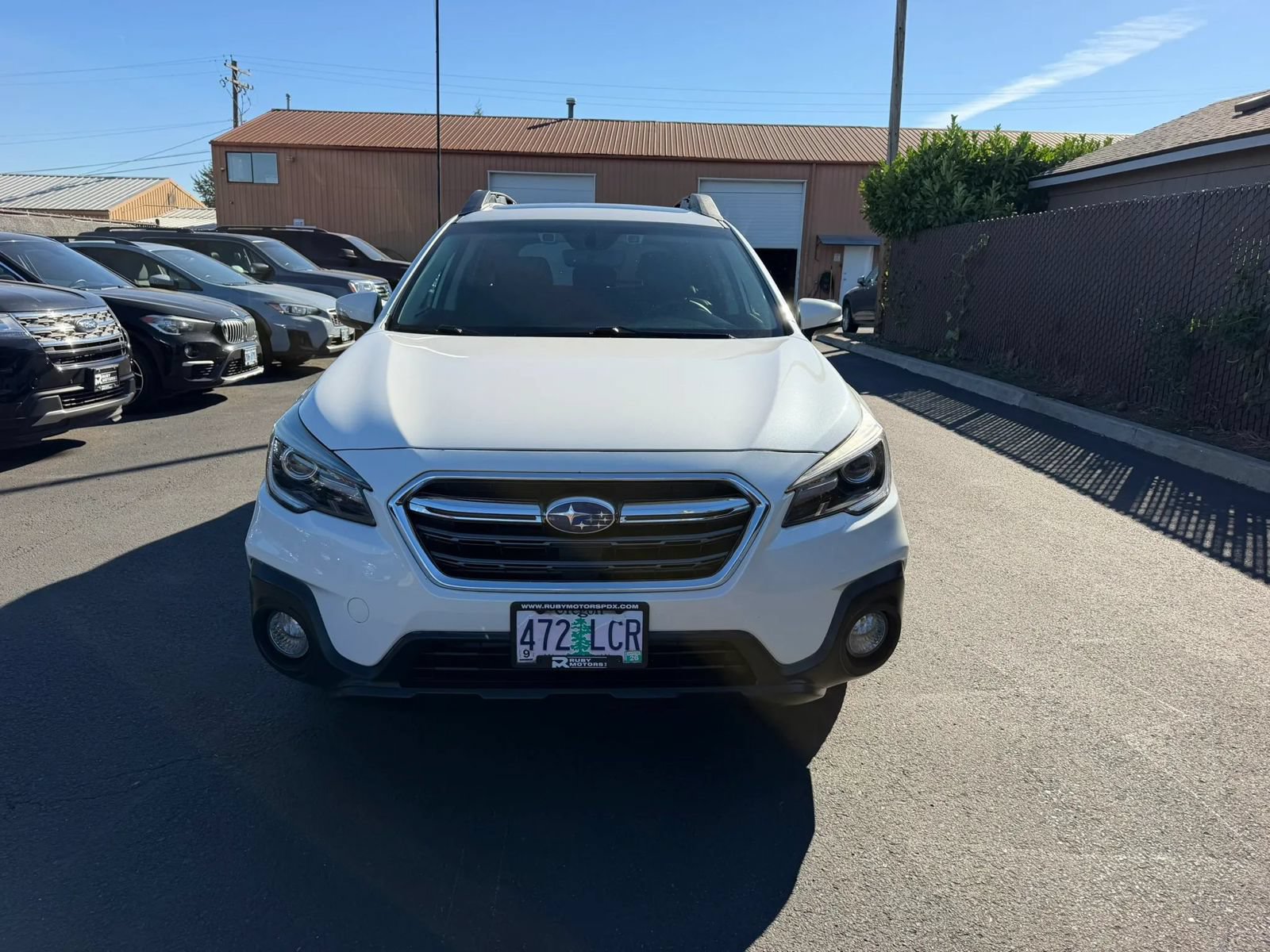 Used 2019 Subaru Outback 3.6R Limited w/ Popular Package #2 AWD/4WD image 2