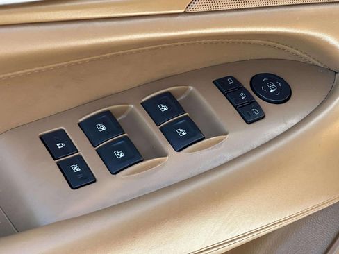 Used 2017 Cadillac Escalade ESV Platinum image 16