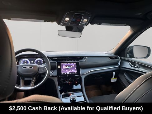 New 2025 Jeep Grand Cherokee L Altitude RWD image 26