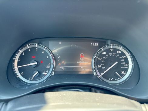 Used 2021 Toyota Highlander Platinum image 12