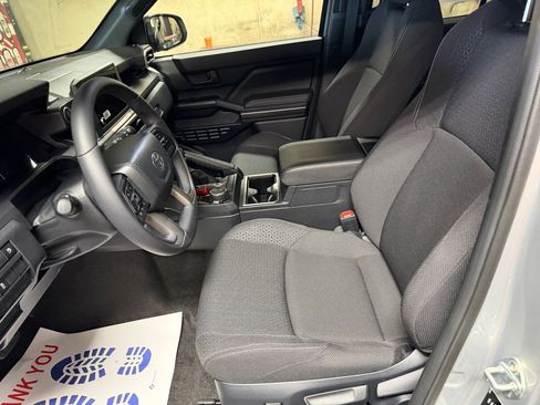 Used 2025 Toyota 4Runner SR5 image 34