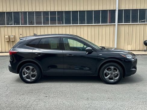 Used 2025 Ford Escape ST-Line AWD/4WD image 9