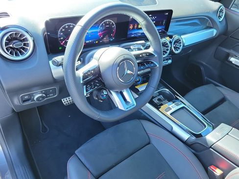 New 2025 Mercedes-Benz GLB 35 AMG 4MATIC image 18